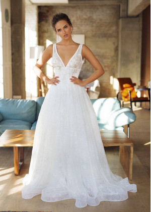 White Sequined Lace 3D Flowers Wedding Dress